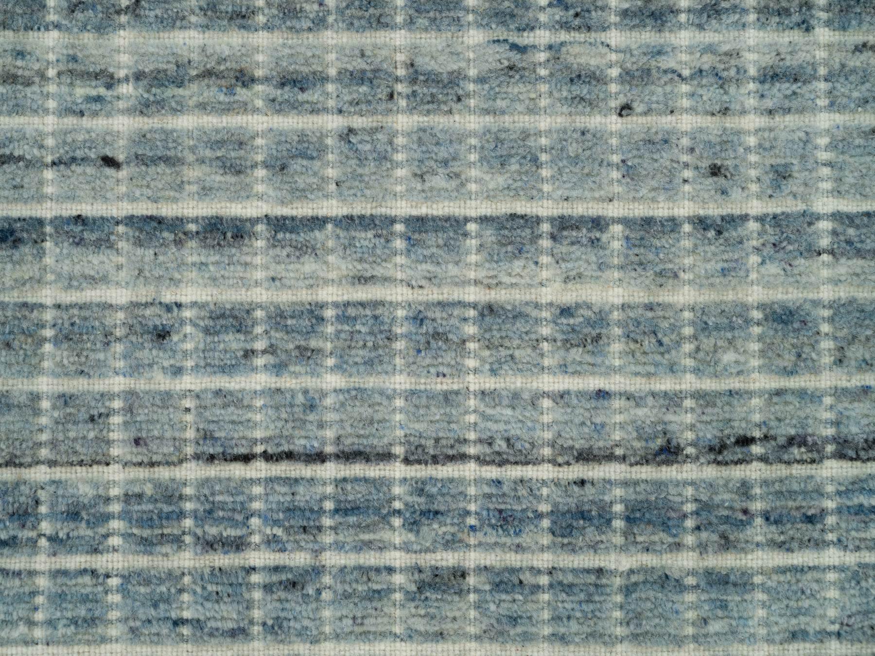 2'x3'1" Windy Blue, Soft and Velvety Wool, Modern Box Design, Plain